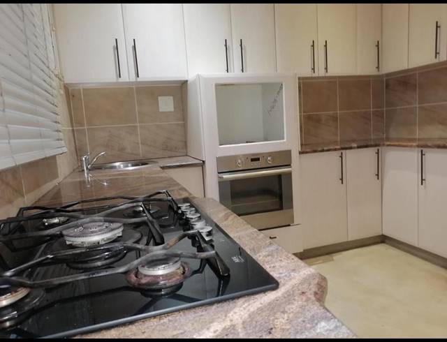 3 BEDROOM TOWNHOUSE FOR SALE IN ARBORETUM